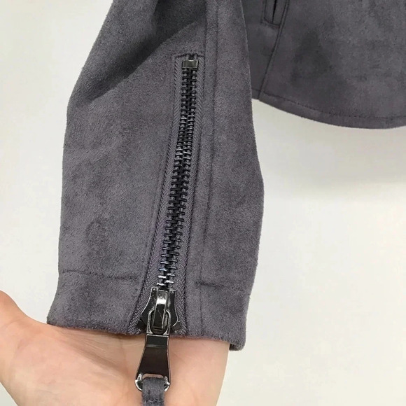 John + Jenn Women’s Moto Jacket Faux Suede Gunmetal Gromet Detail Casual Size XS - Picture 8 of 10